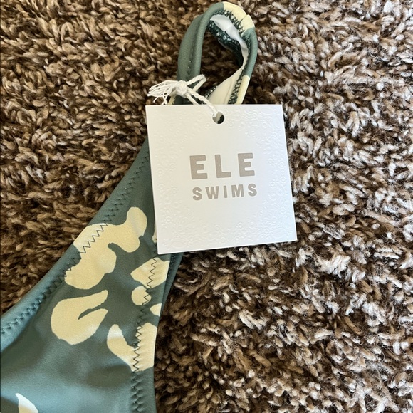 Ele Swim NWT small swimsuit - Picture 2 of 3